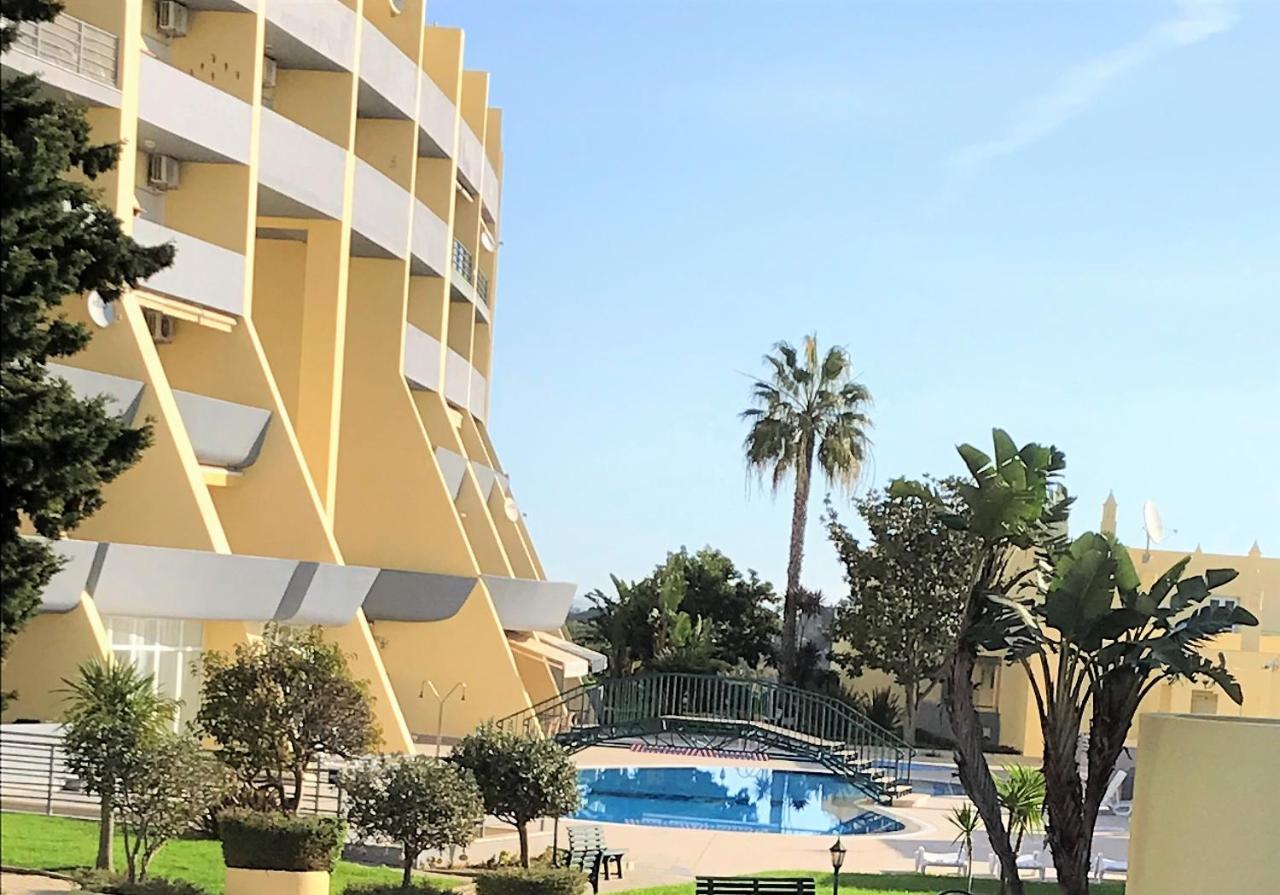 Sun & Sea, Meia Praia Lagos Exterior photo